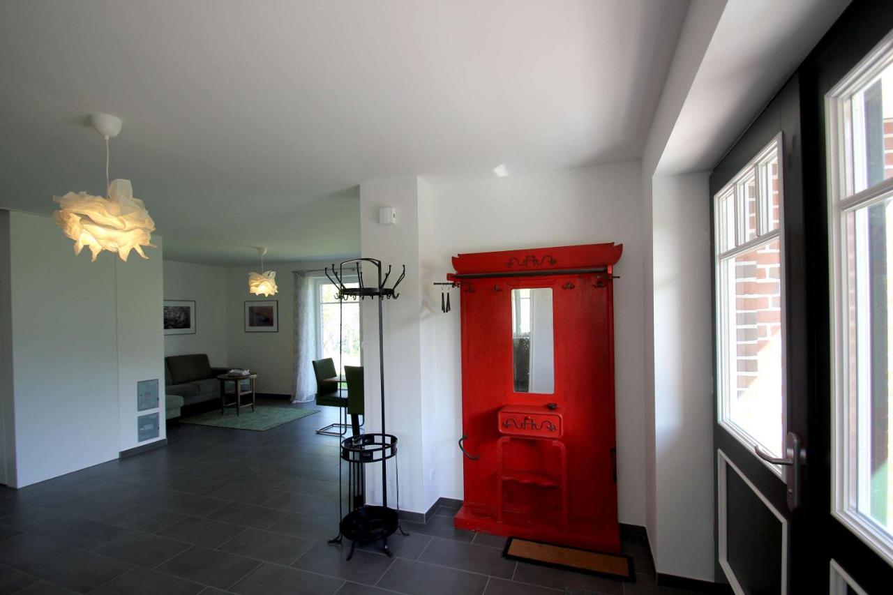 Wassernahes Ferienhaus Mit Meerblick Und Schwimmbadnutzung In Sellin - Ferienhaus Rohrweihe 가거 외부 사진